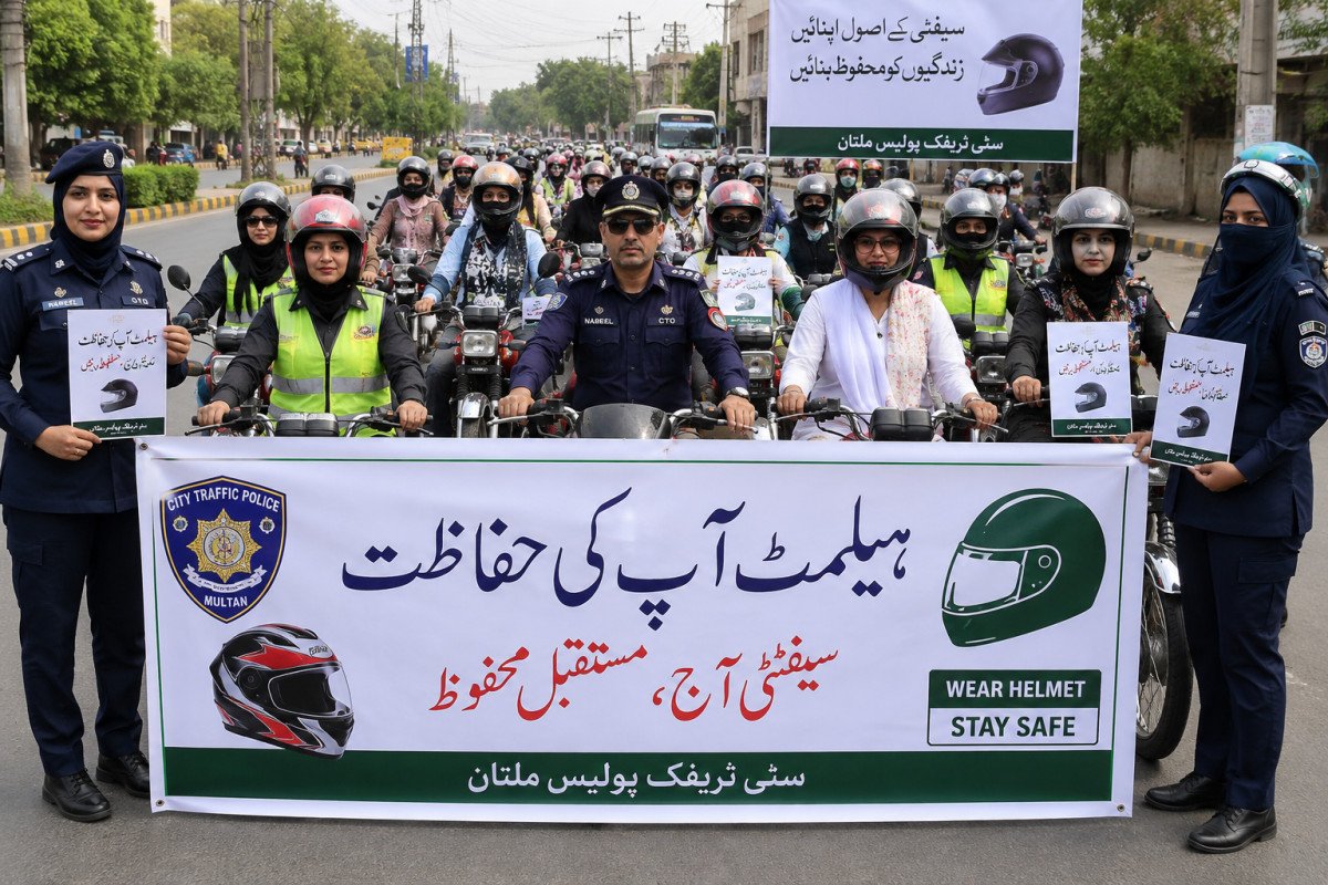 بوسن روڈ پر ہیلمٹ آگاہی ریلی، خواتین بائیک رائڈرز کی بھرپور شرکت