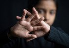 10 سالہ بچی کے ساتھ 6 افراد کی جانب سے مبینہ اجتماعي زیادتی کا دل دہلا دینے والا واقعہ سامنے آیا ہے