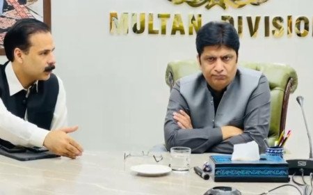 کمشنر کی سربراہی میں کارپوریشن کا اجلاس